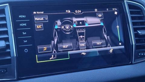2021 Škoda Karoq — sličica 14