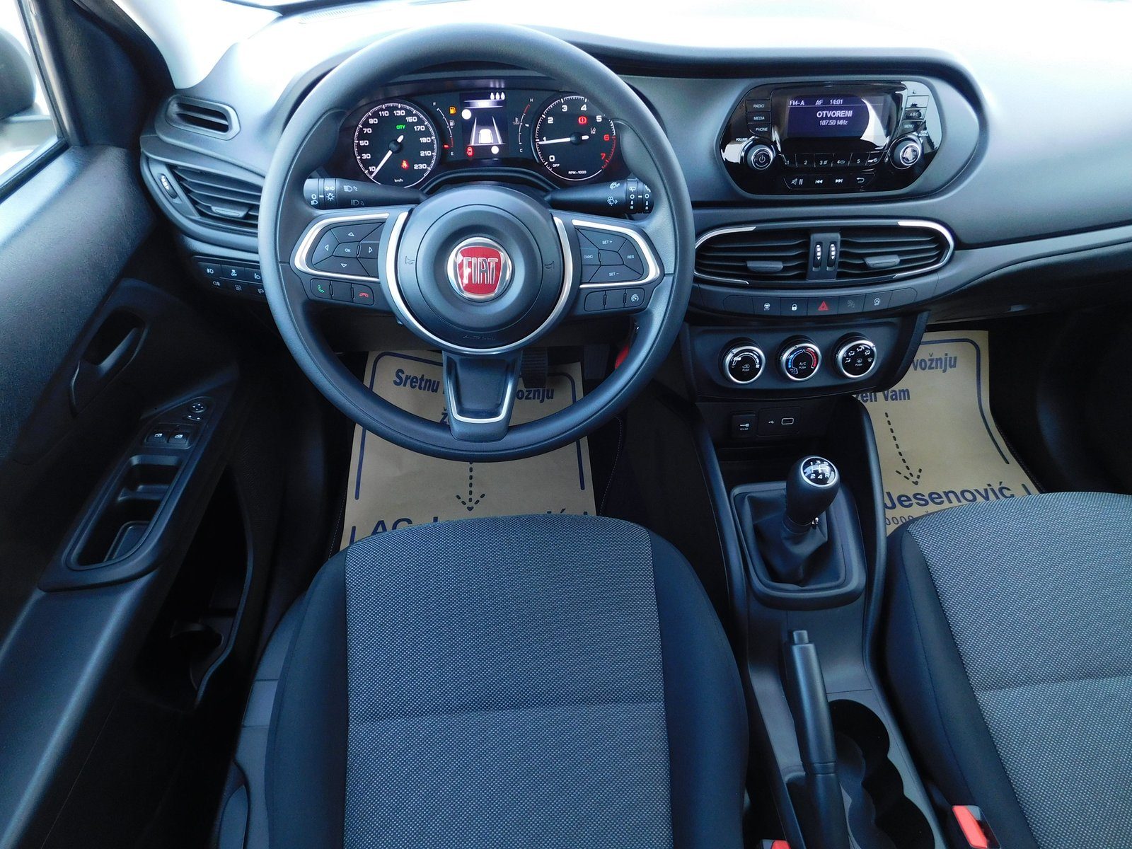 2022 Fiat Tipo — fotografija 9