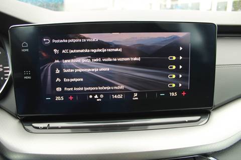 2021 Škoda Octavia Combi — sličica 20