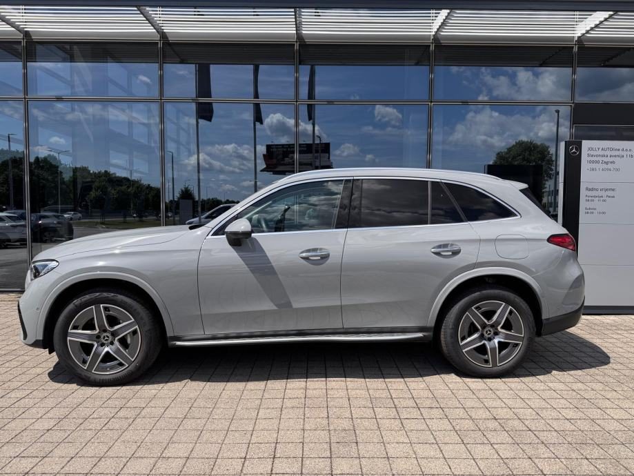 2024 Mercedes-Benz GLC — fotografija 3