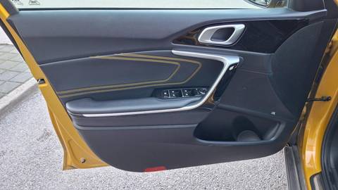2021 Kia XCeed — sličica 7