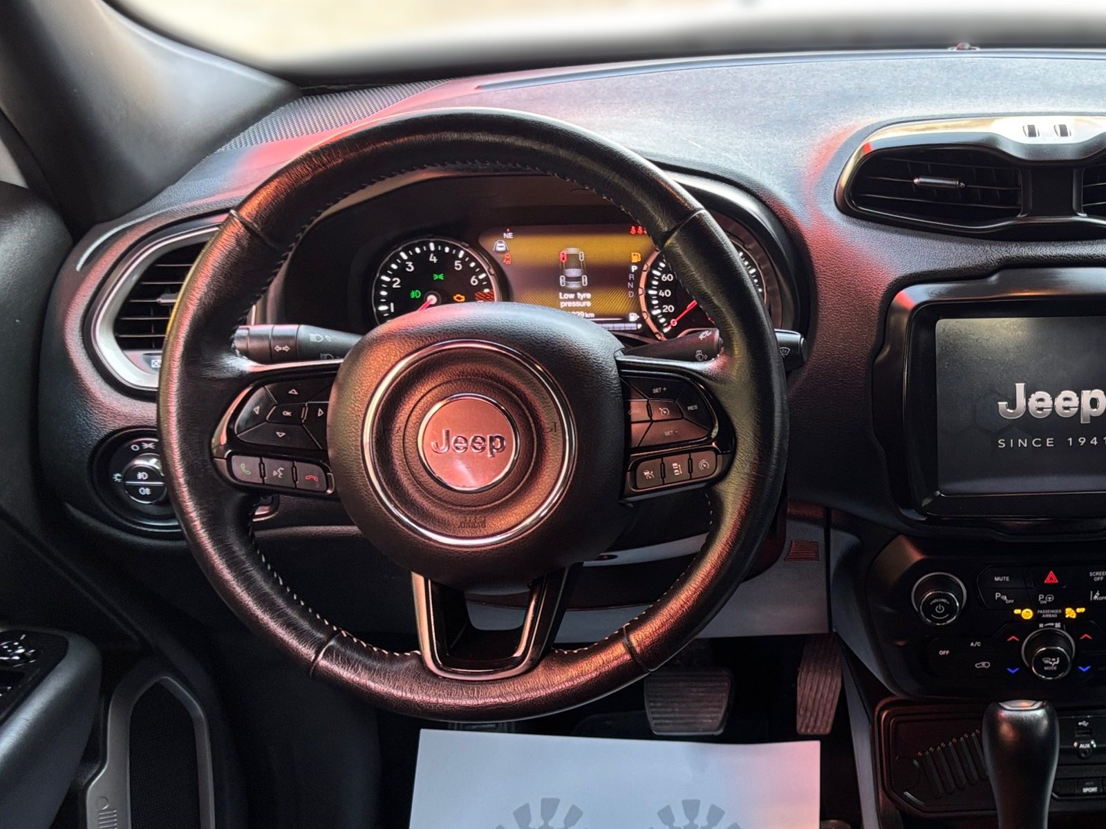 2022 Jeep Renegade — fotografija 16