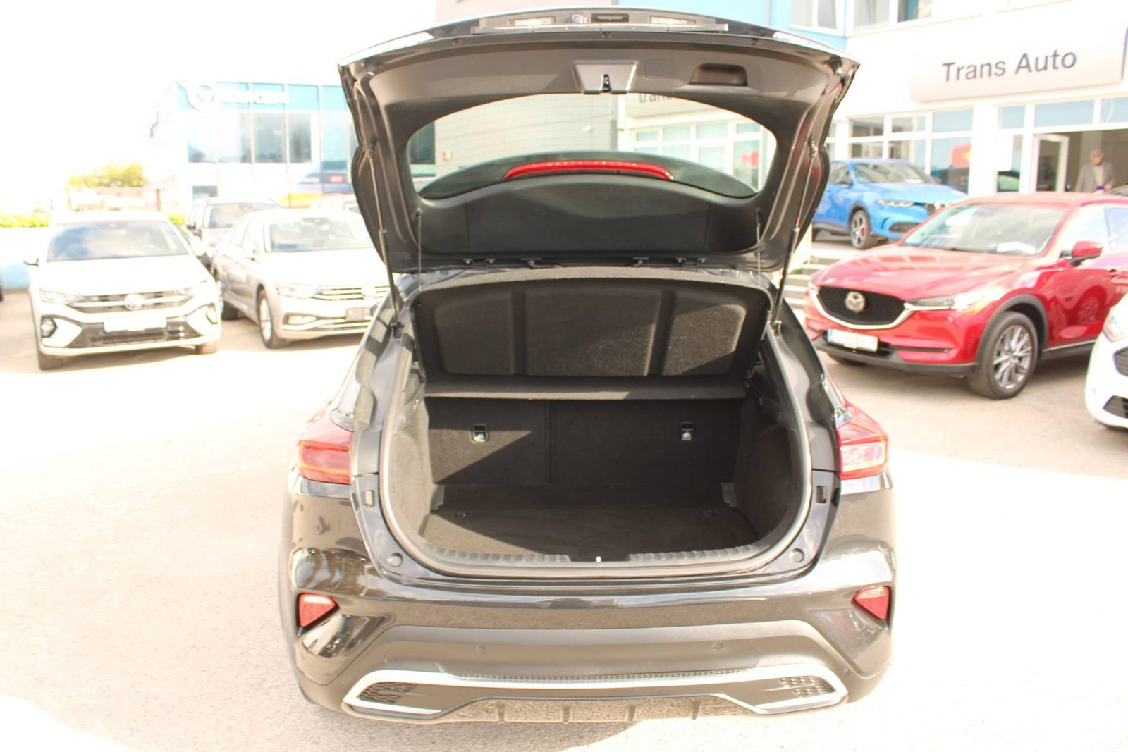 2023 Kia Xcee'd — fotografija 10