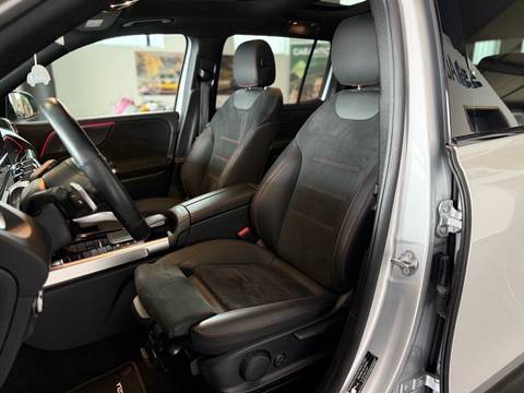 2021 Mercedes-Benz GLB — sličica 10