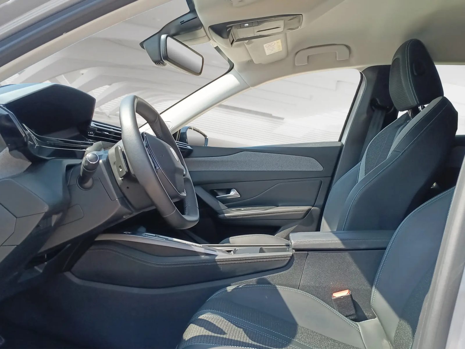 2024 Peugeot 308 — fotografija 9