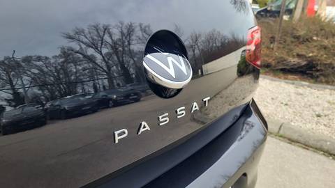 2021 Volkswagen Passat — sličica 8