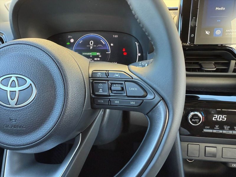 2026 Toyota Yaris Cross — fotografija 10