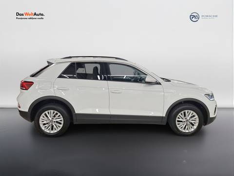 2023 Volkswagen T-Roc — sličica 4