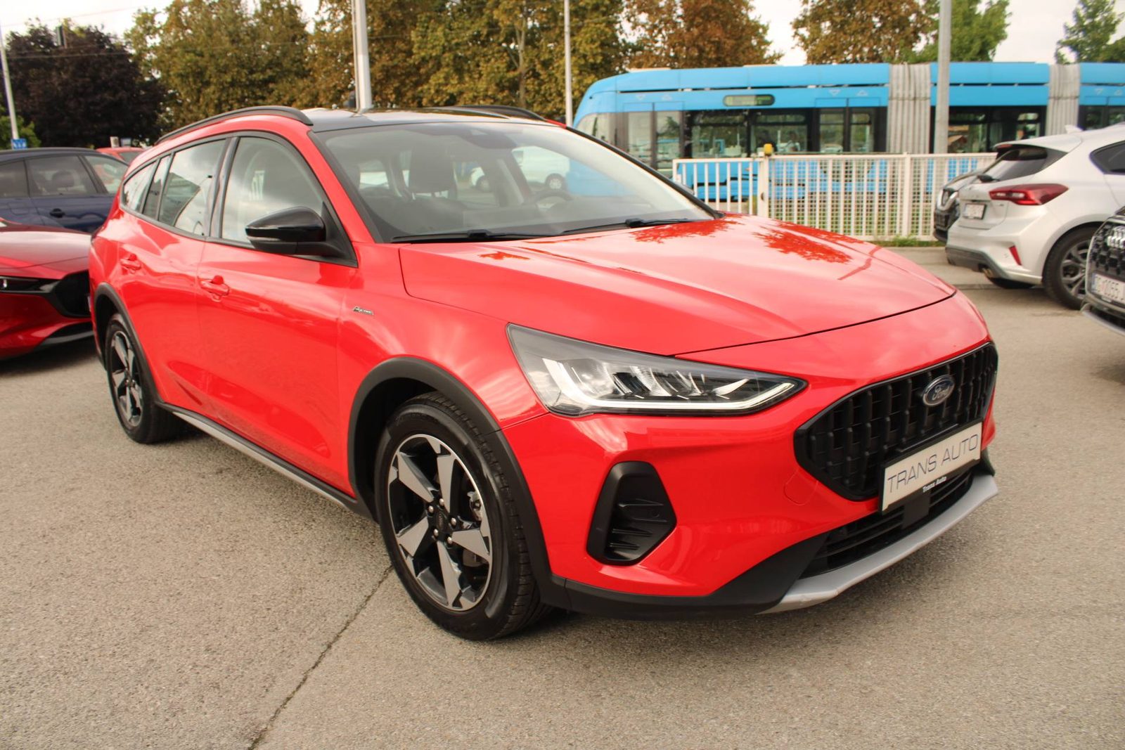 2022 Ford Focus karavan — fotografija 3