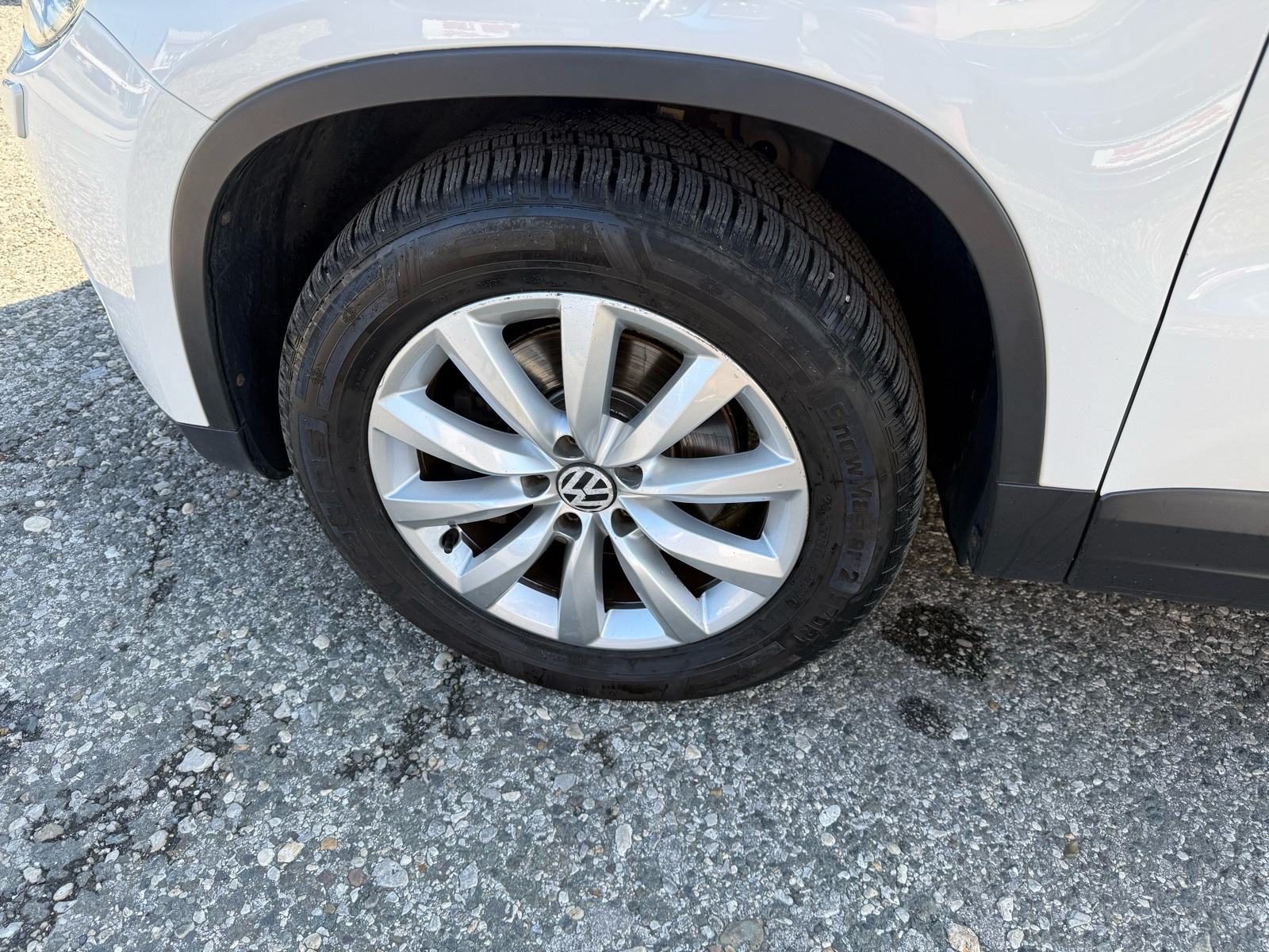 2011 Volkswagen Tiguan — fotografija 19