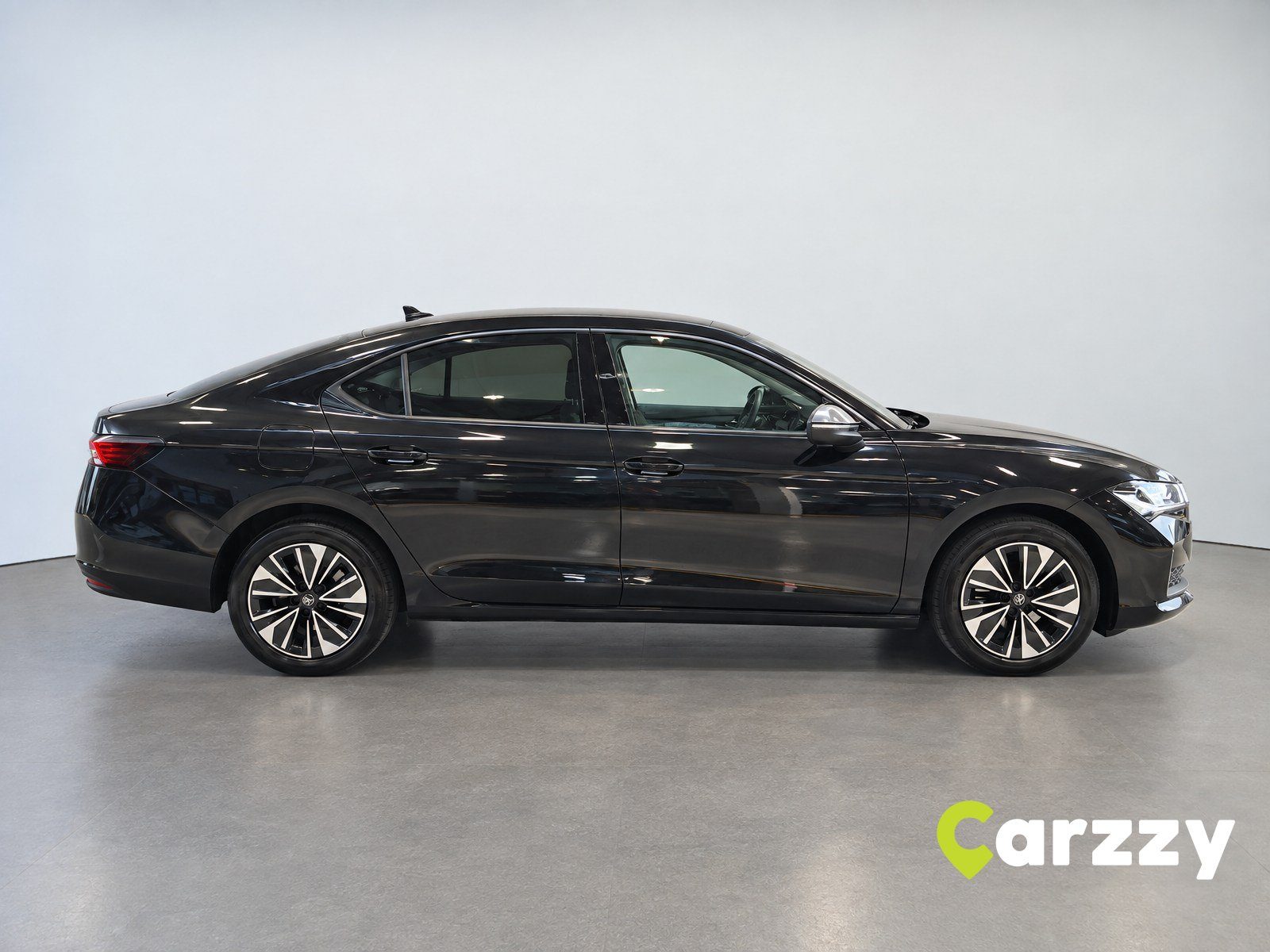 2025 Škoda Superb — fotografija 4