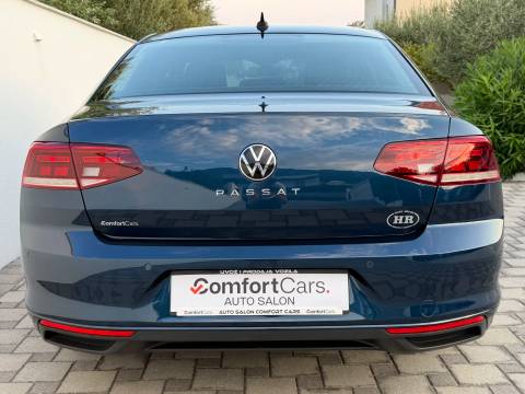 2021 Volkswagen Passat — sličica 9