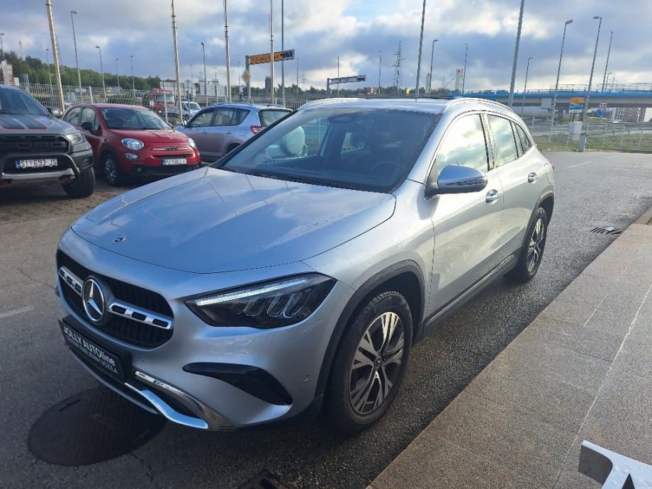 2025 Mercedes-Benz GLA Progressive — fotografija 4
