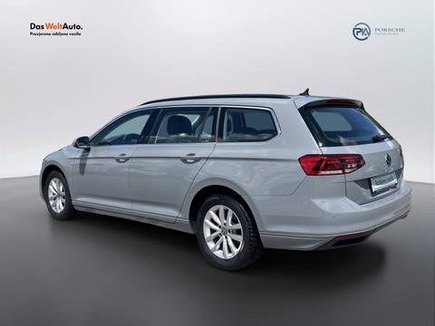 2022 Volkswagen Passat Variant — sličica 3
