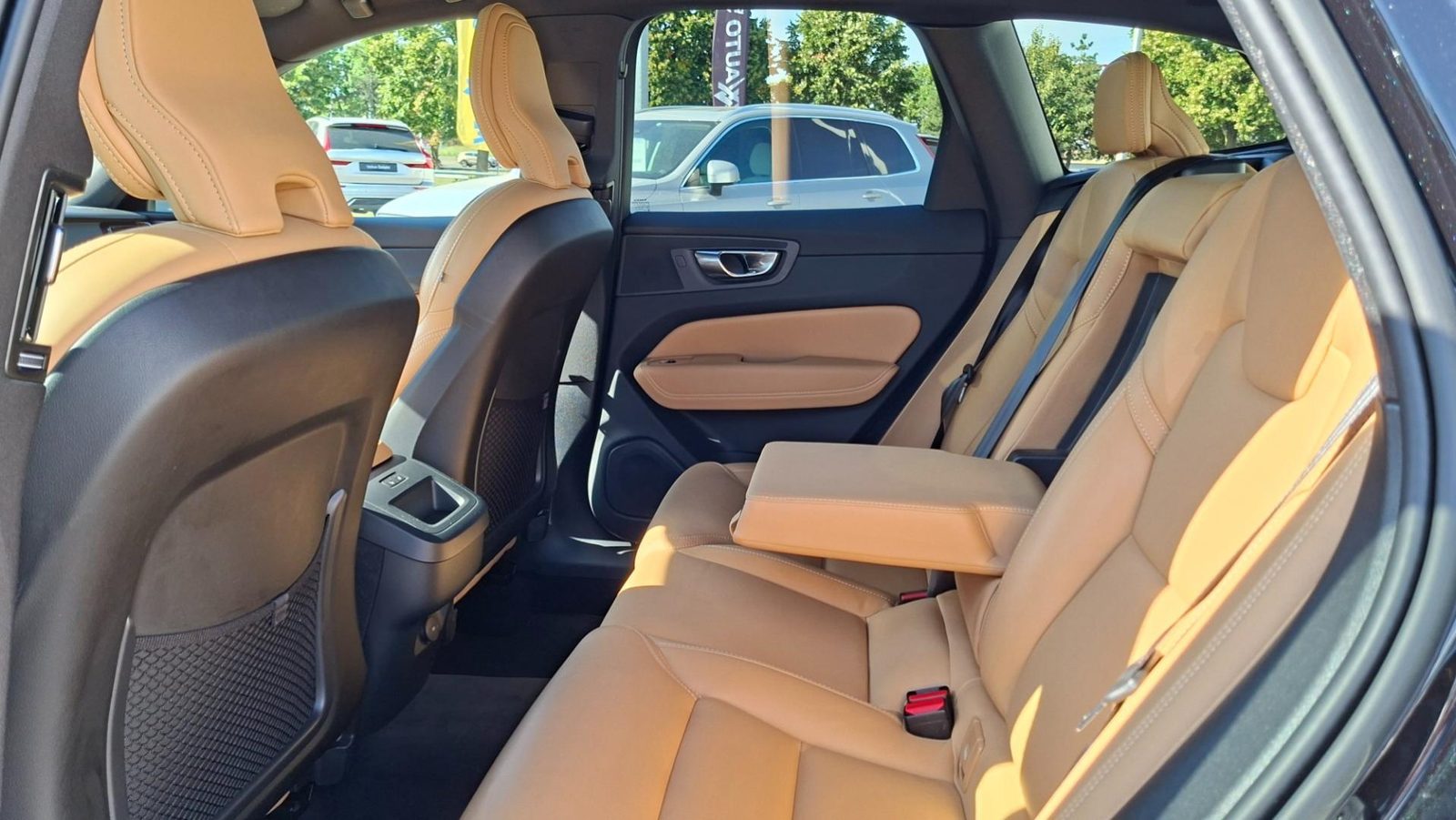 2023 Volvo XC60 — fotografija 4