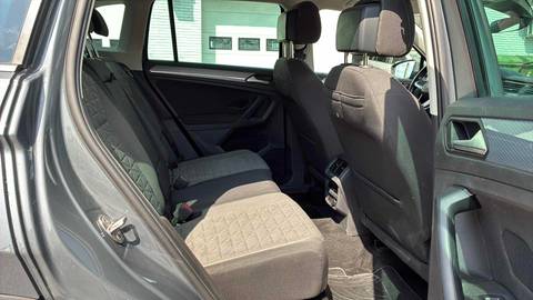 2022 Volkswagen Tiguan — sličica 10