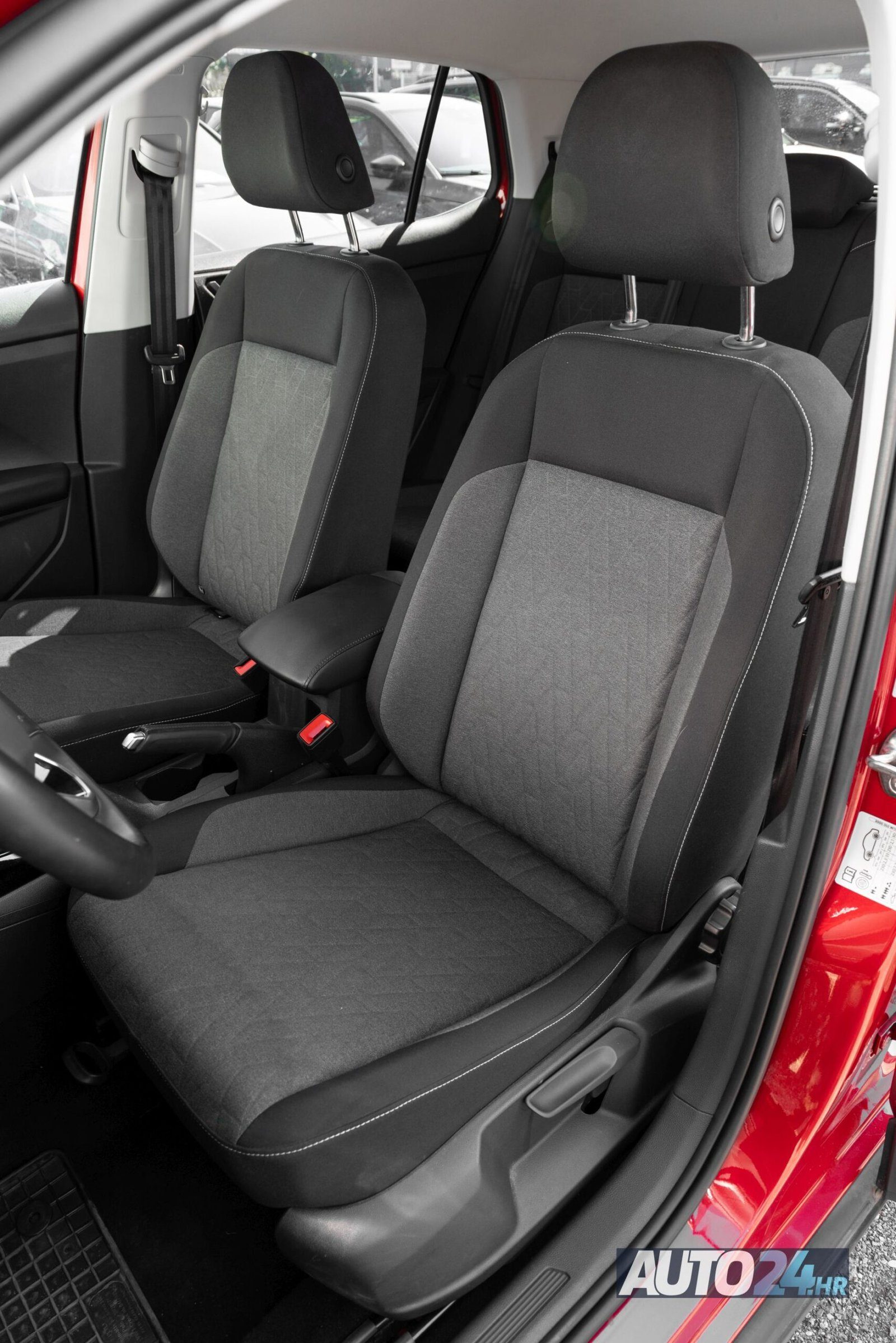 2025 Volkswagen T-Cross Life Plus — fotografija 7