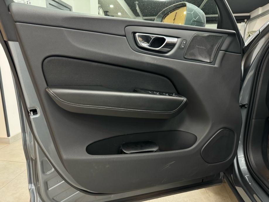 2019 Volvo XC60 — fotografija 5