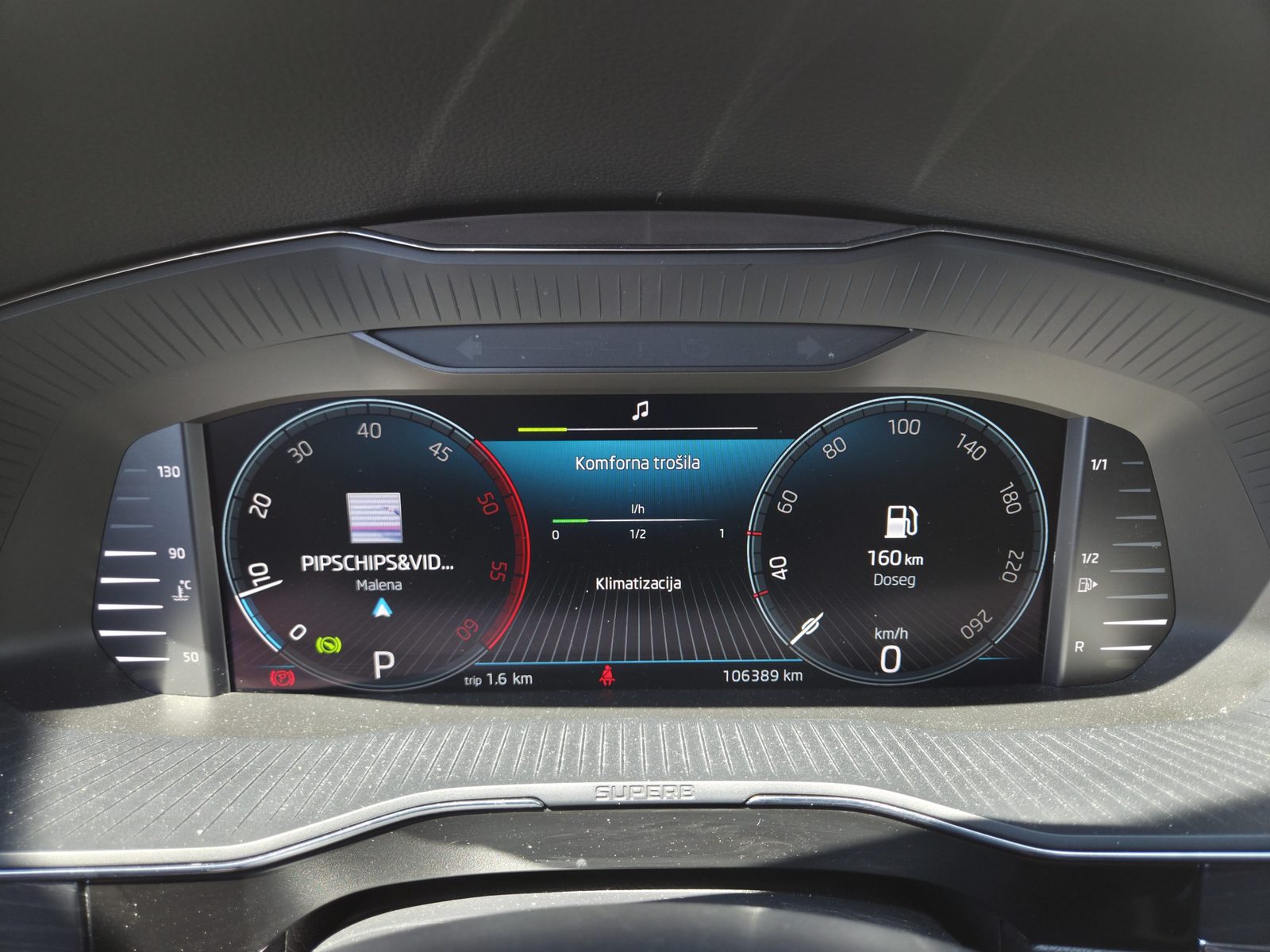 2023 Škoda Superb — fotografija 13