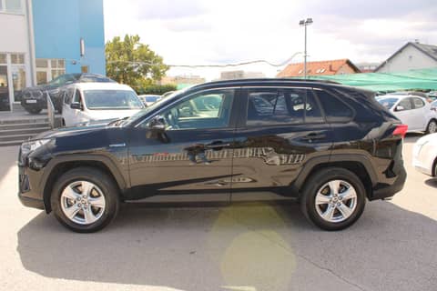 2021 Toyota RAV4 — sličica 8