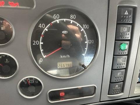 2008 Nissan ATLEON — sličica 12