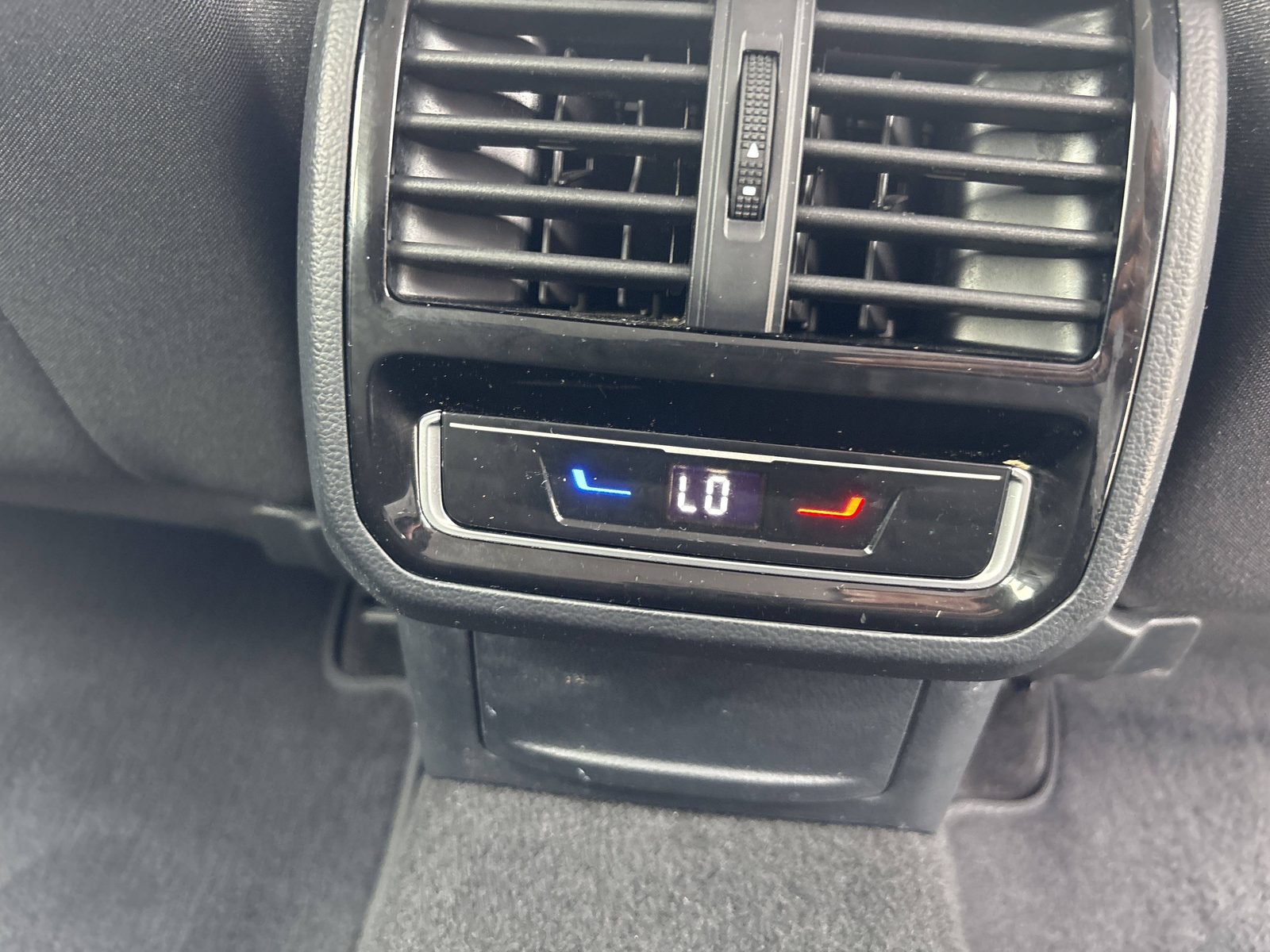2022 Volkswagen Passat Variant — fotografija 25