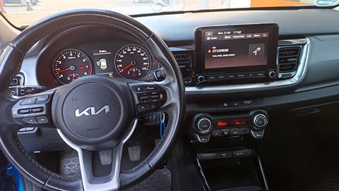 2023 Kia Stonic — sličica 6