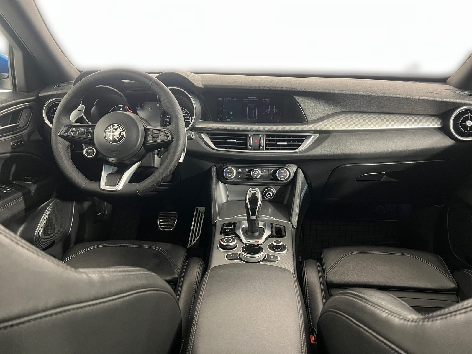 2021 Alfa Romeo Stelvio — fotografija 19