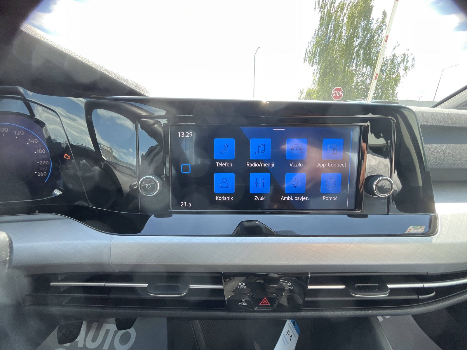 2024 Volkswagen Golf — fotografija 30