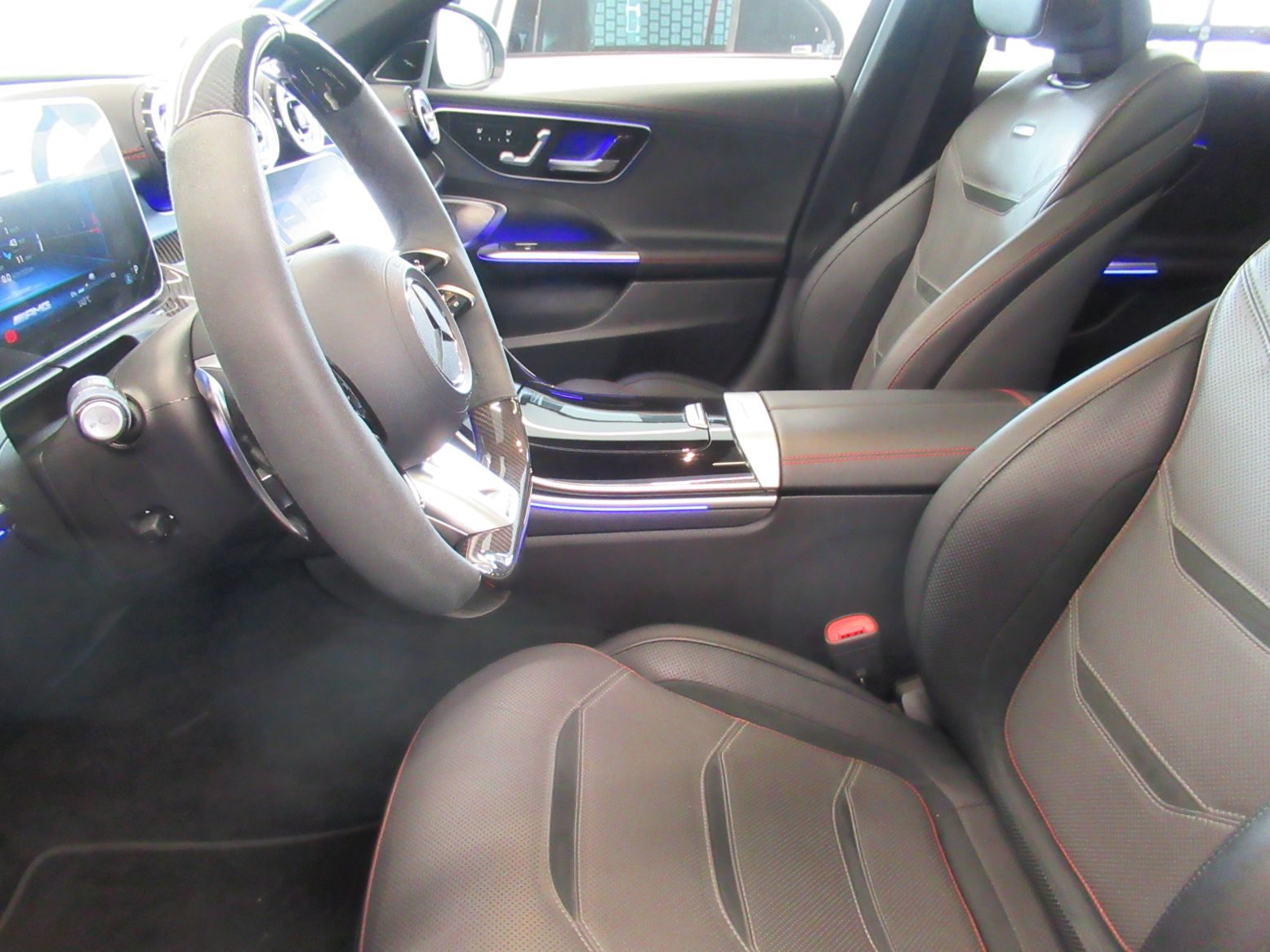 2025 Mercedes-Benz C-klasa — fotografija 18
