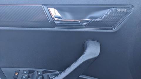 2022 Škoda Karoq — sličica 28
