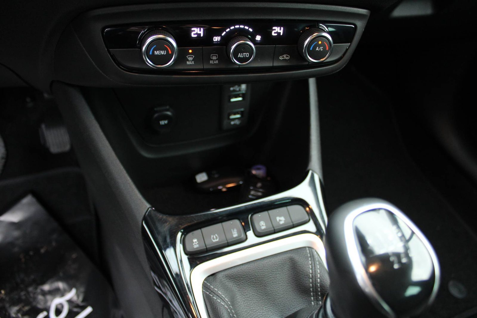 2023 Opel Crossland X — fotografija 19