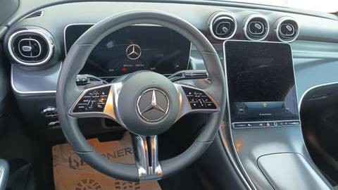 2025 Mercedes-Benz GLC Avantgarde — sličica 13
