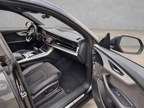 2019 Audi Q8 S line — sličica 13