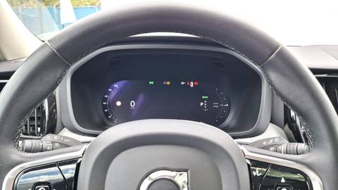 2023 Volvo XC60 — sličica 10