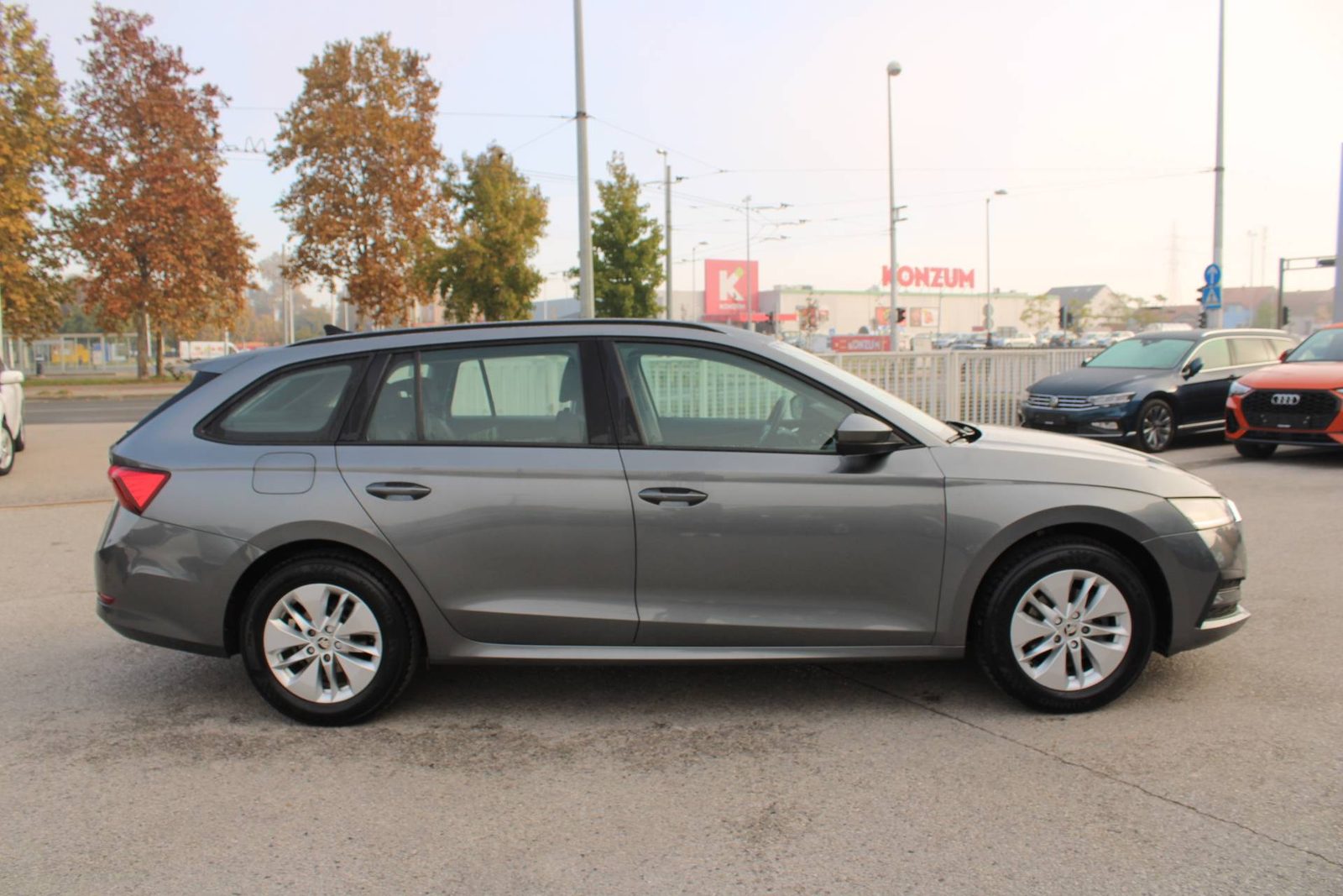 2022 Škoda Octavia Combi — fotografija 4