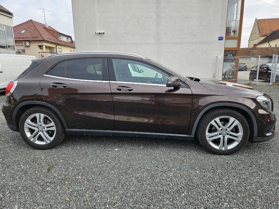 2016 Mercedes-Benz GLA — fotografija 6