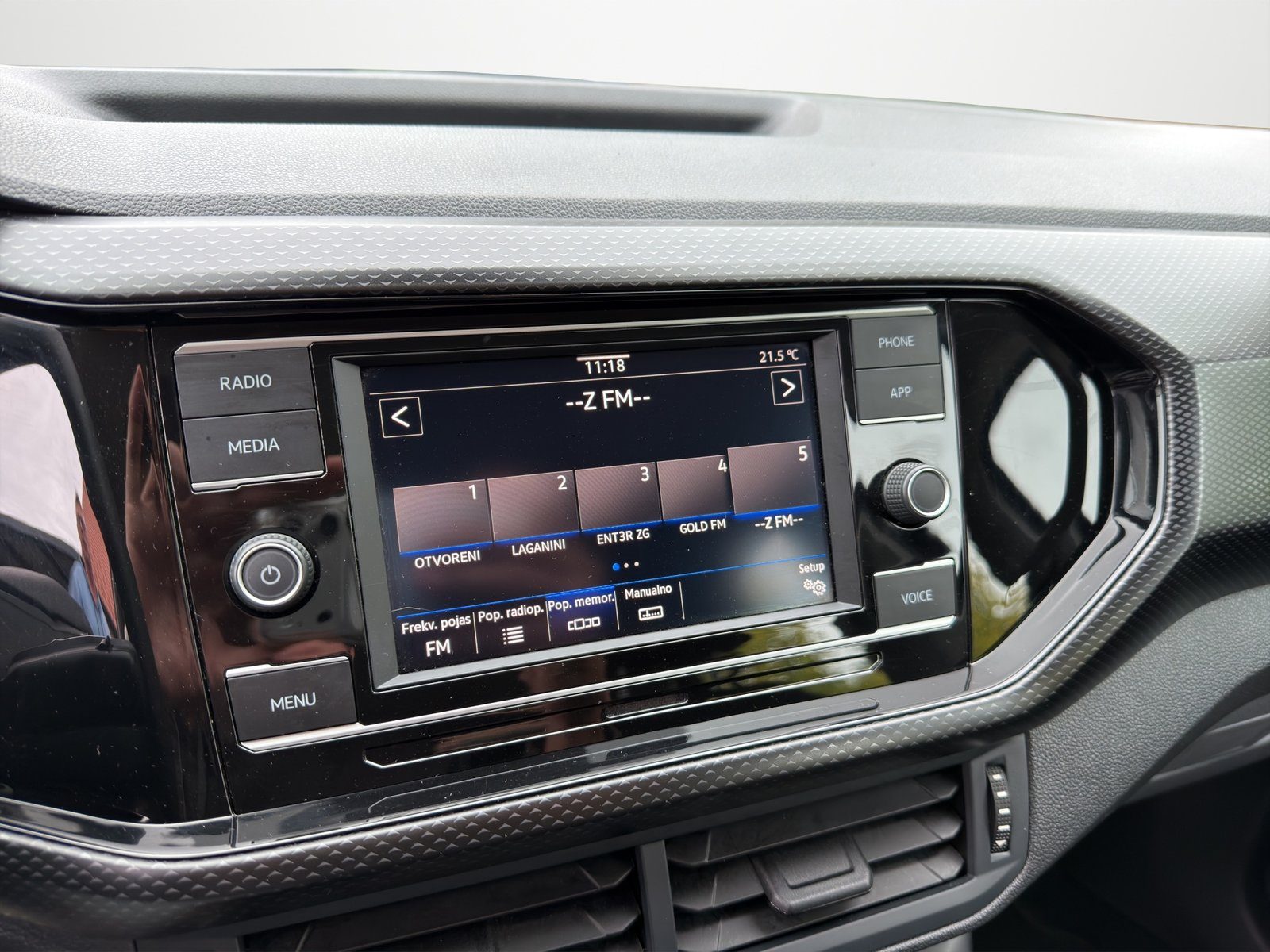 2019 Volkswagen T-Cross — fotografija 13