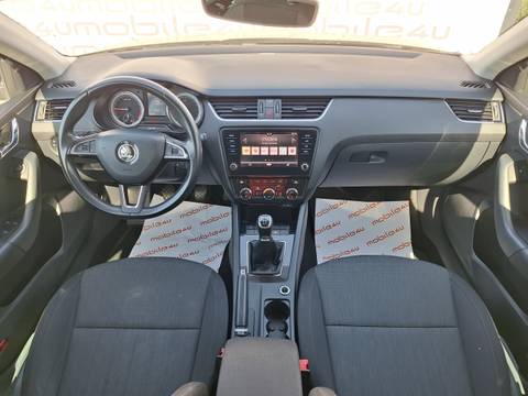 2019 Škoda Octavia Combi — sličica 8