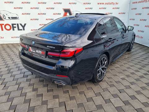 2022 BMW Serija 5 M Sport — sličica 8