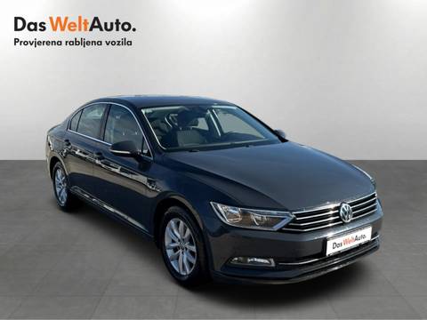 2017 Volkswagen Passat — sličica 7