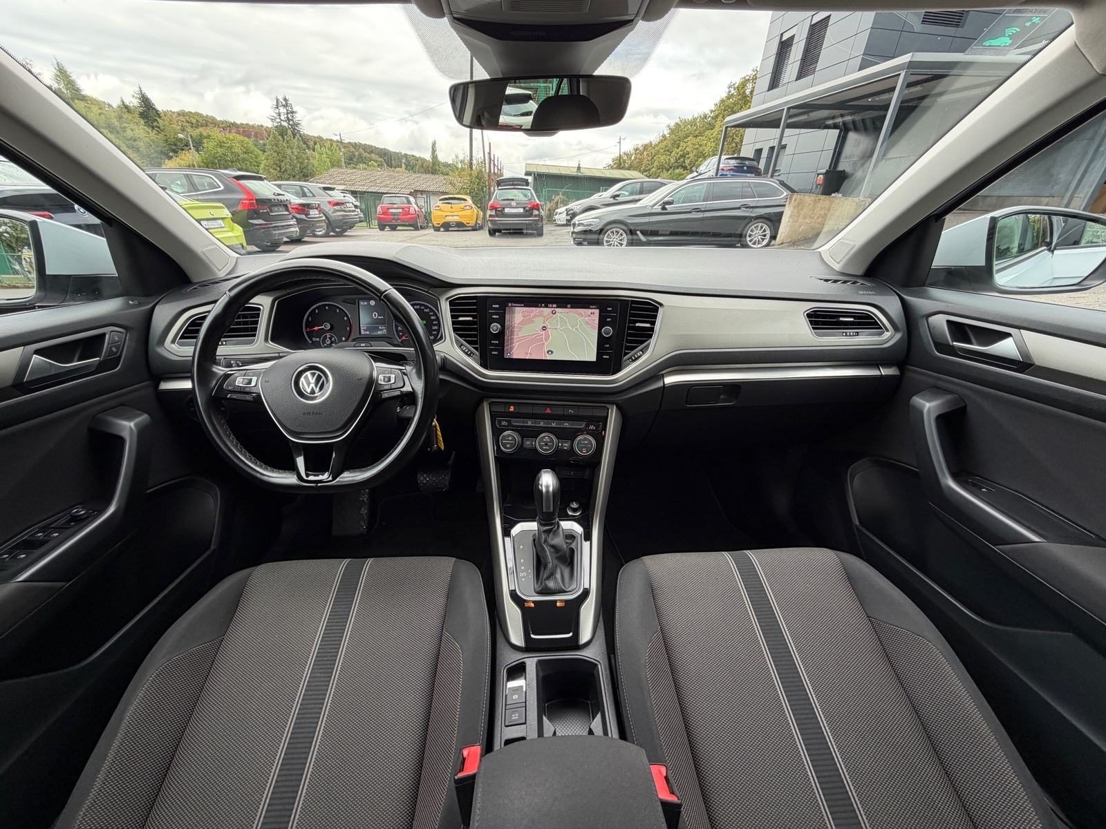 2021 Volkswagen T-Roc — fotografija 8