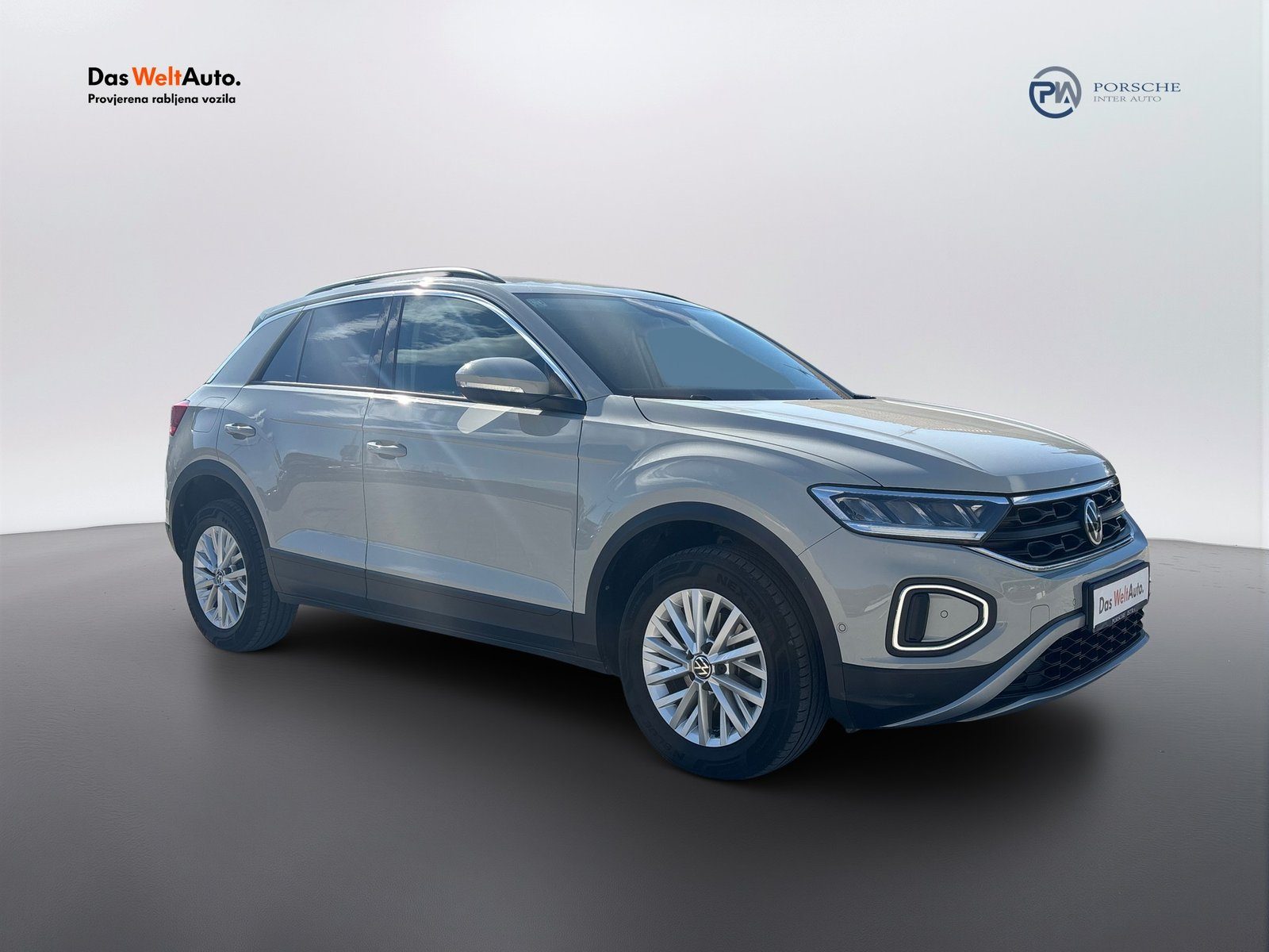 2022 Volkswagen T-Roc — fotografija 3