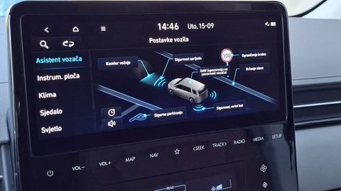 2023 Hyundai Staria — sličica 17
