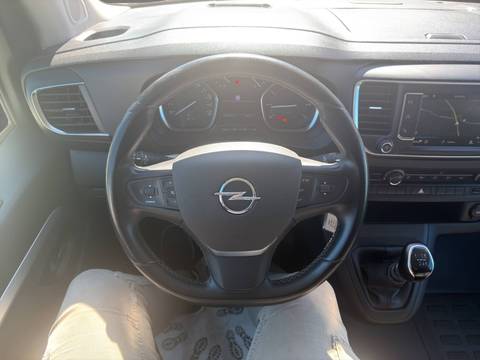 2022 Opel Zafira — sličica 15