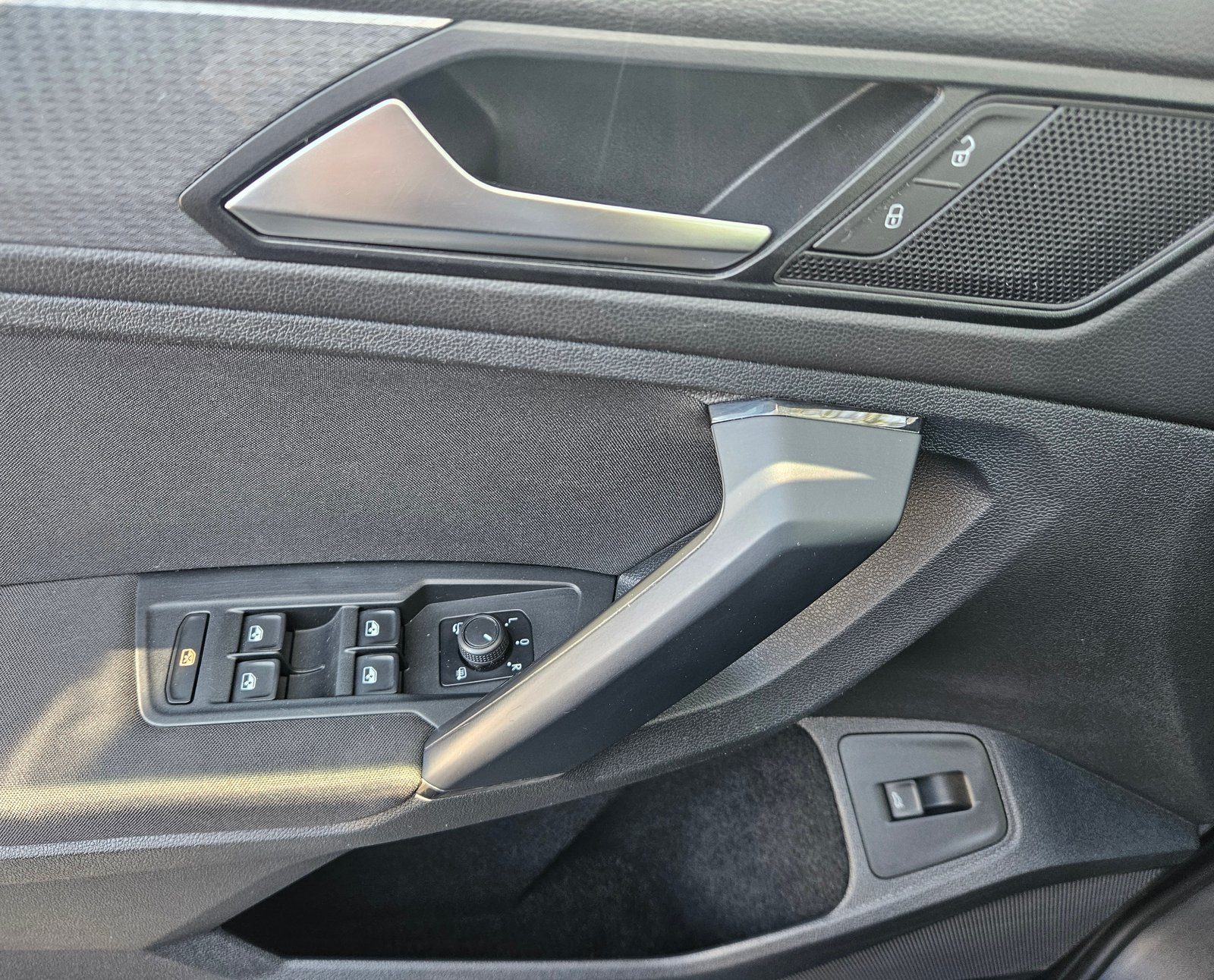 2021 Volkswagen Tiguan — fotografija 20