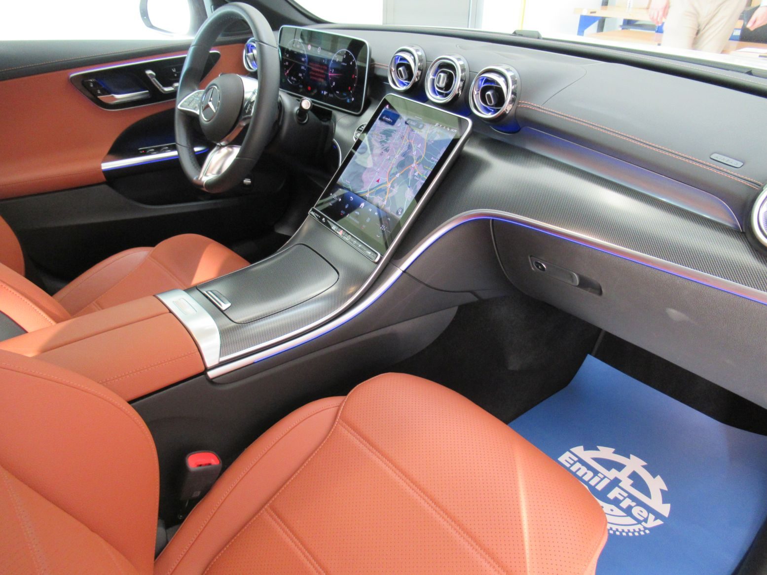 2026 Mercedes-Benz C-klasa Avantgarde — fotografija 10
