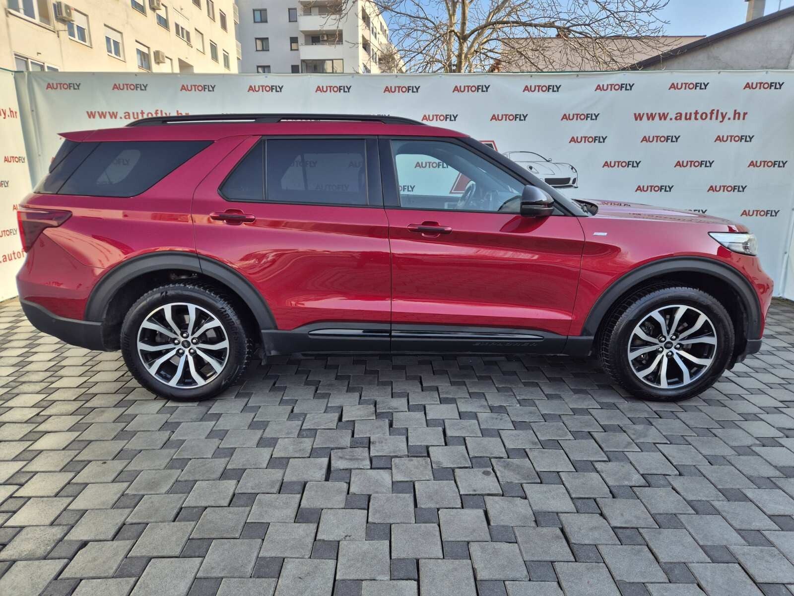 2023 Ford Explorer ST-Line — fotografija 5