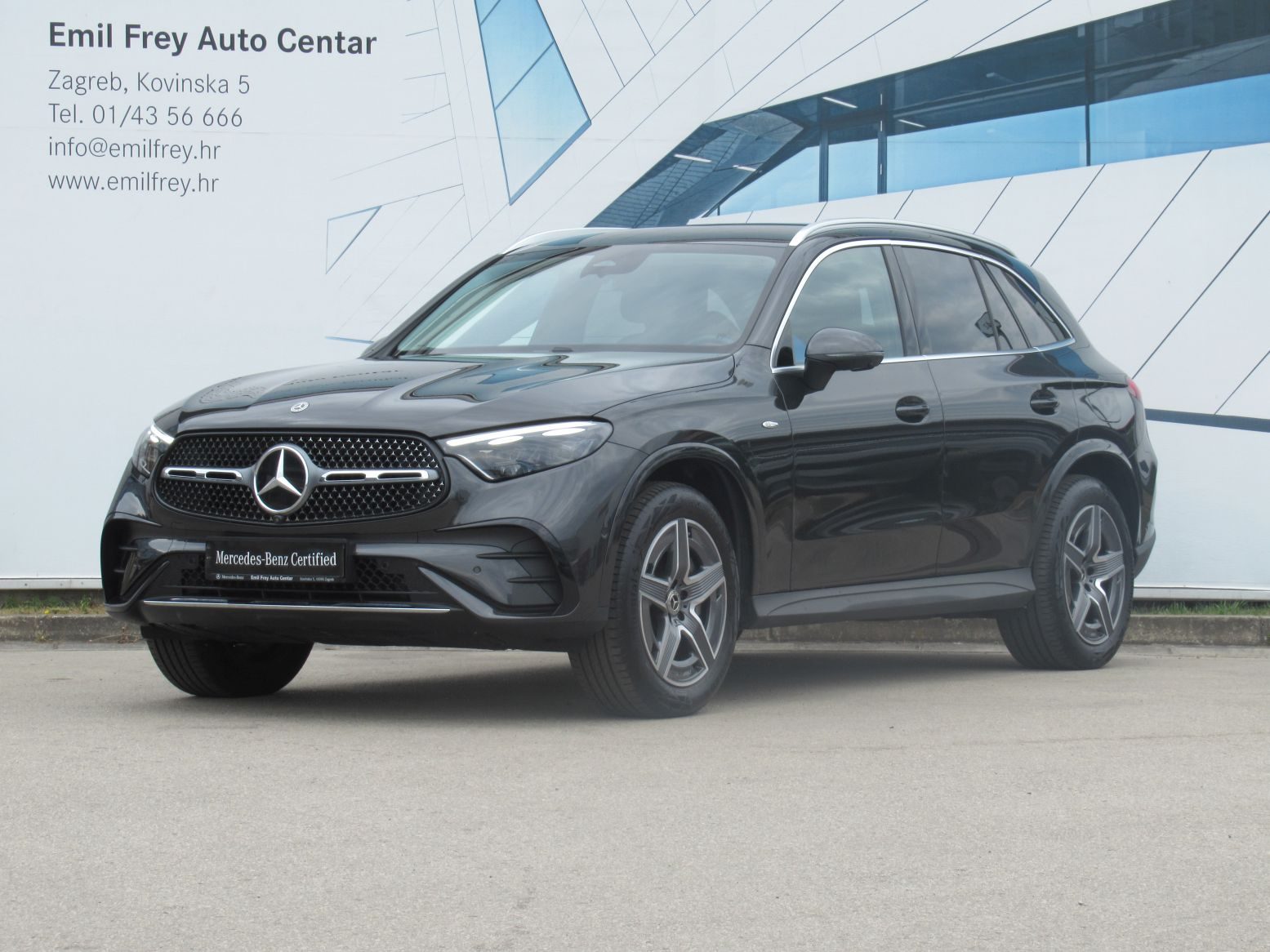 2025 Mercedes-Benz GLC AMG Line — fotografija 3