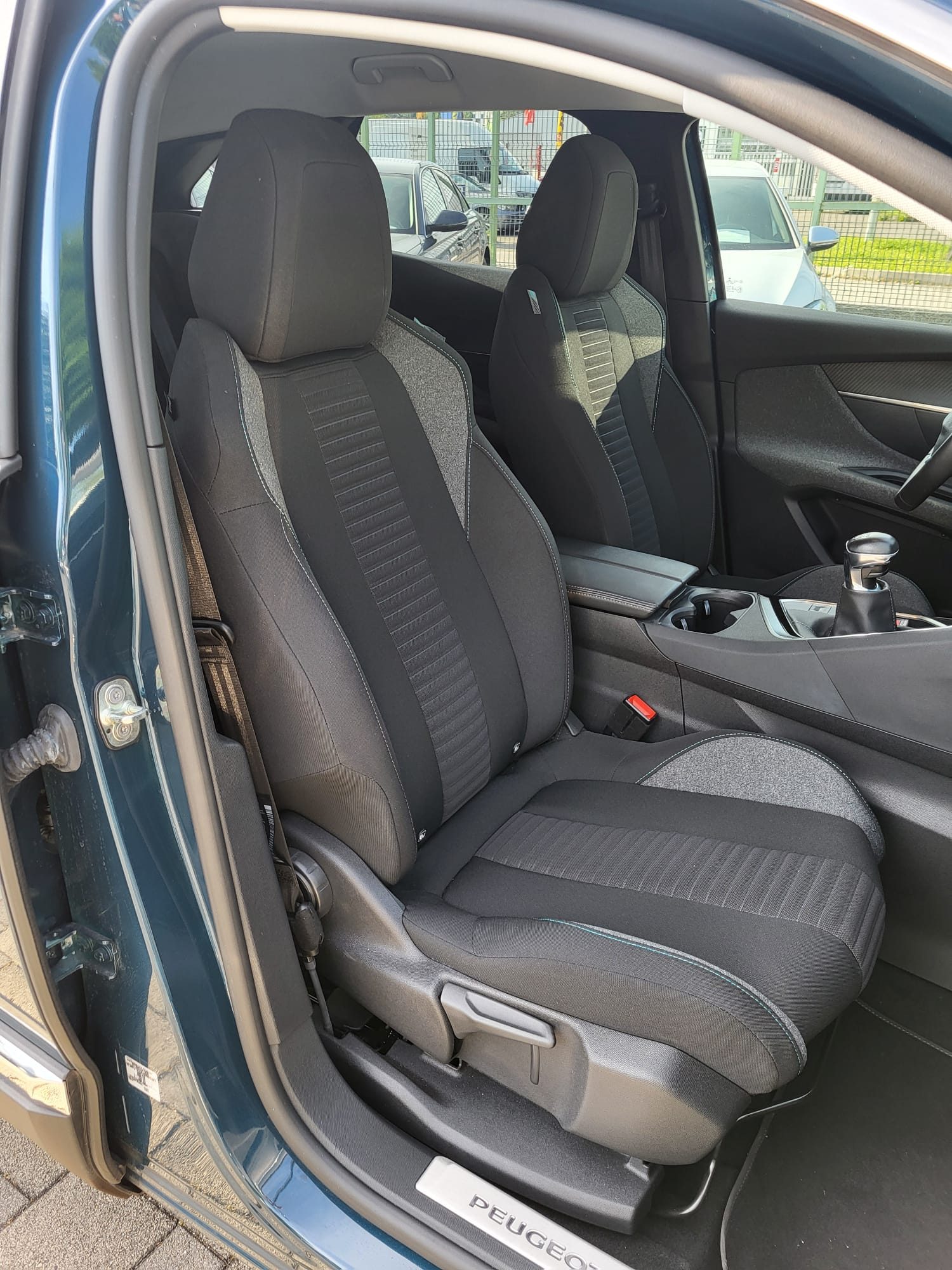 2022 Peugeot 3008 — fotografija 12
